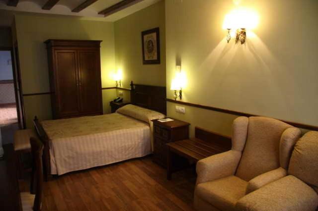 Hotel El Mano Huéscar Oda fotoğraf